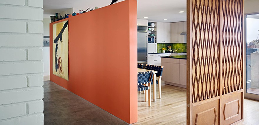 small brick kitchen partition 