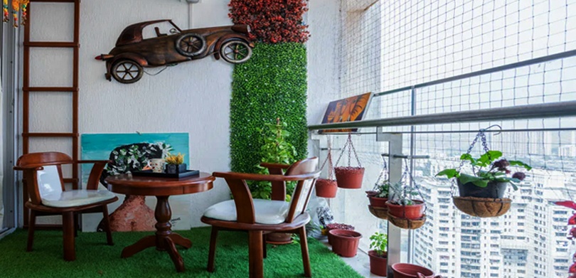 Balcony design outside - Colourful Decor For Outside Wall