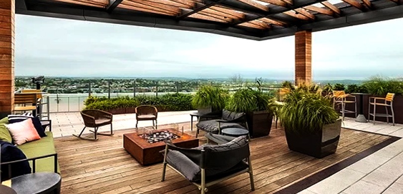 The simple low-cost rooftop decoration