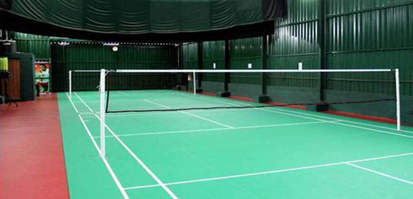 Madhuri Dixit House - Badminton court 